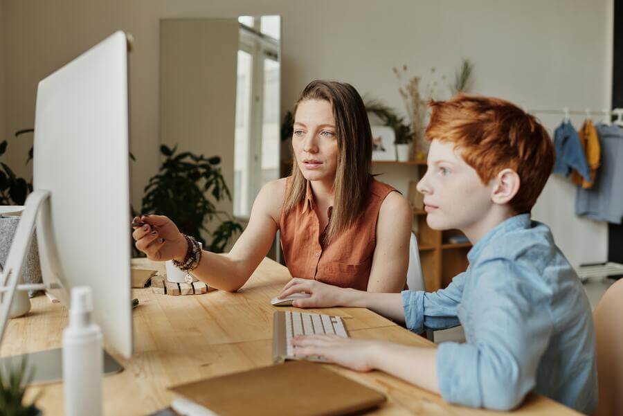 La Pression de la Rentrée Scolaire : Équilibrer Retour à l&rsquo;École, Travail et Épanouissement Personnel